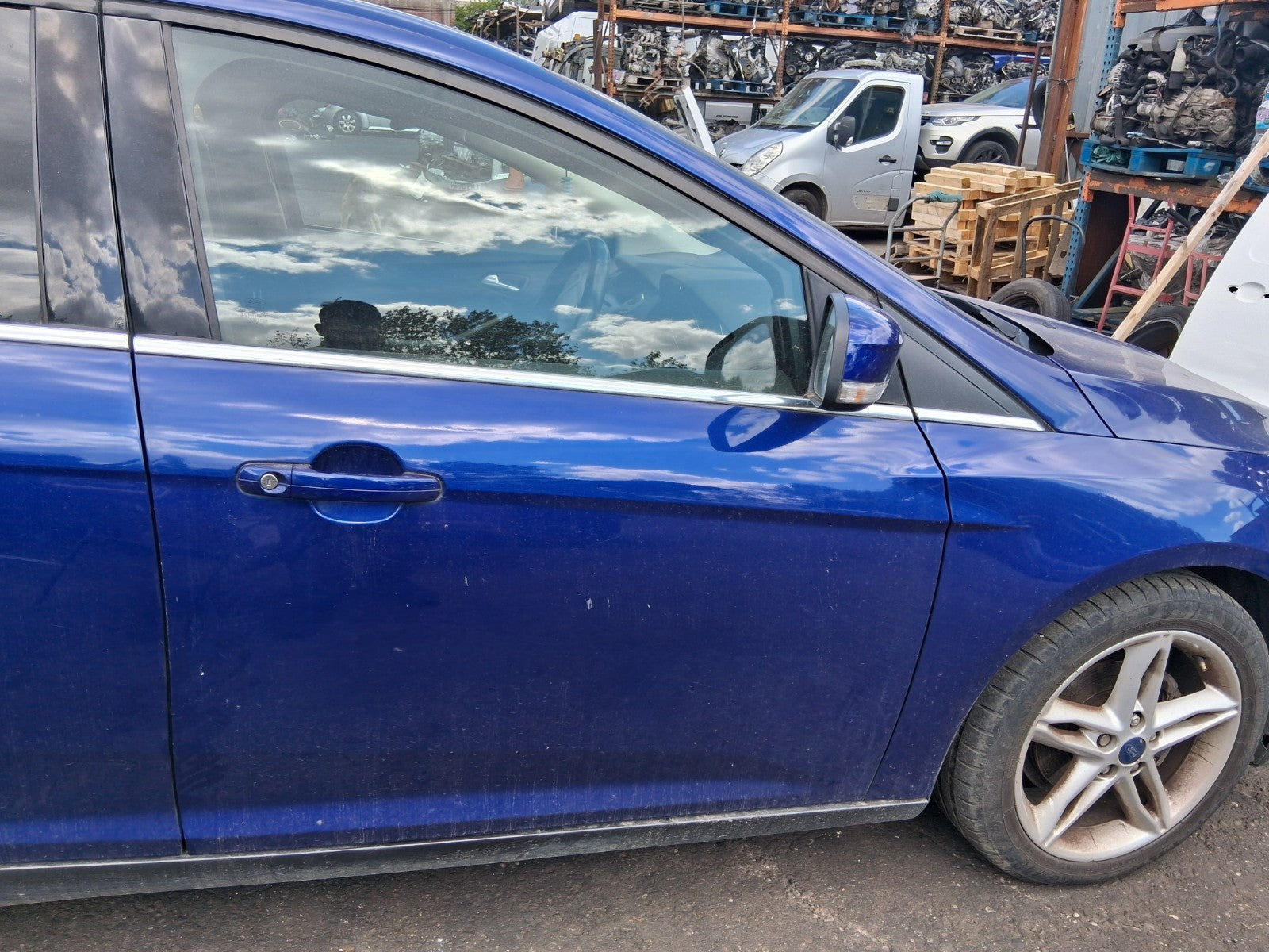 2015 FORD FOCUS MK3 OSF DRIVER SIDE FRONT BARE DOOR DEEP IMPACT BLUE MET HF