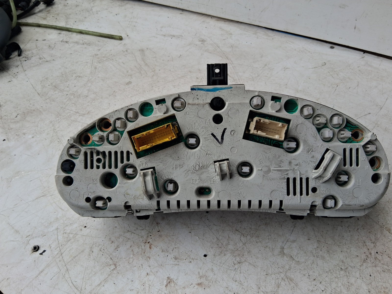 2001 PEUGEOT 206 2.0 HDI DIESEL SPEEDO CLOCKS INSTRUMENT CLUSTER 9643403080