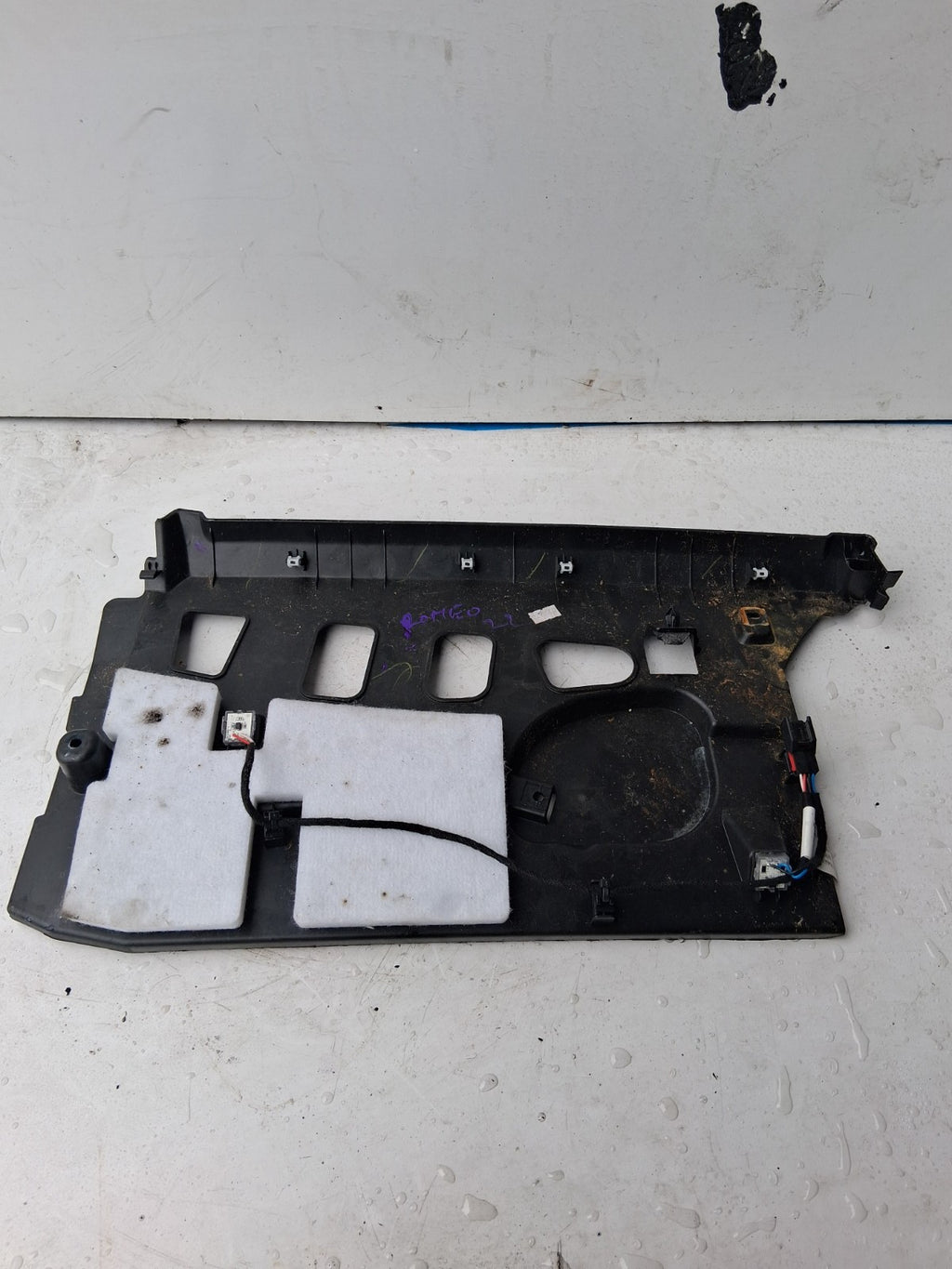 2022 ALFA STELVIO Q4 OSF DASHBOARD FRAME WITH AMBIENT LED LIGHT WIRE 50549790
