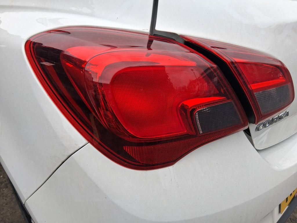 2019 VAUXHALL CORSA E 3 DOOR NSR PASSENGER SIDE REAR OUTER TAIL LIGHT LAMP