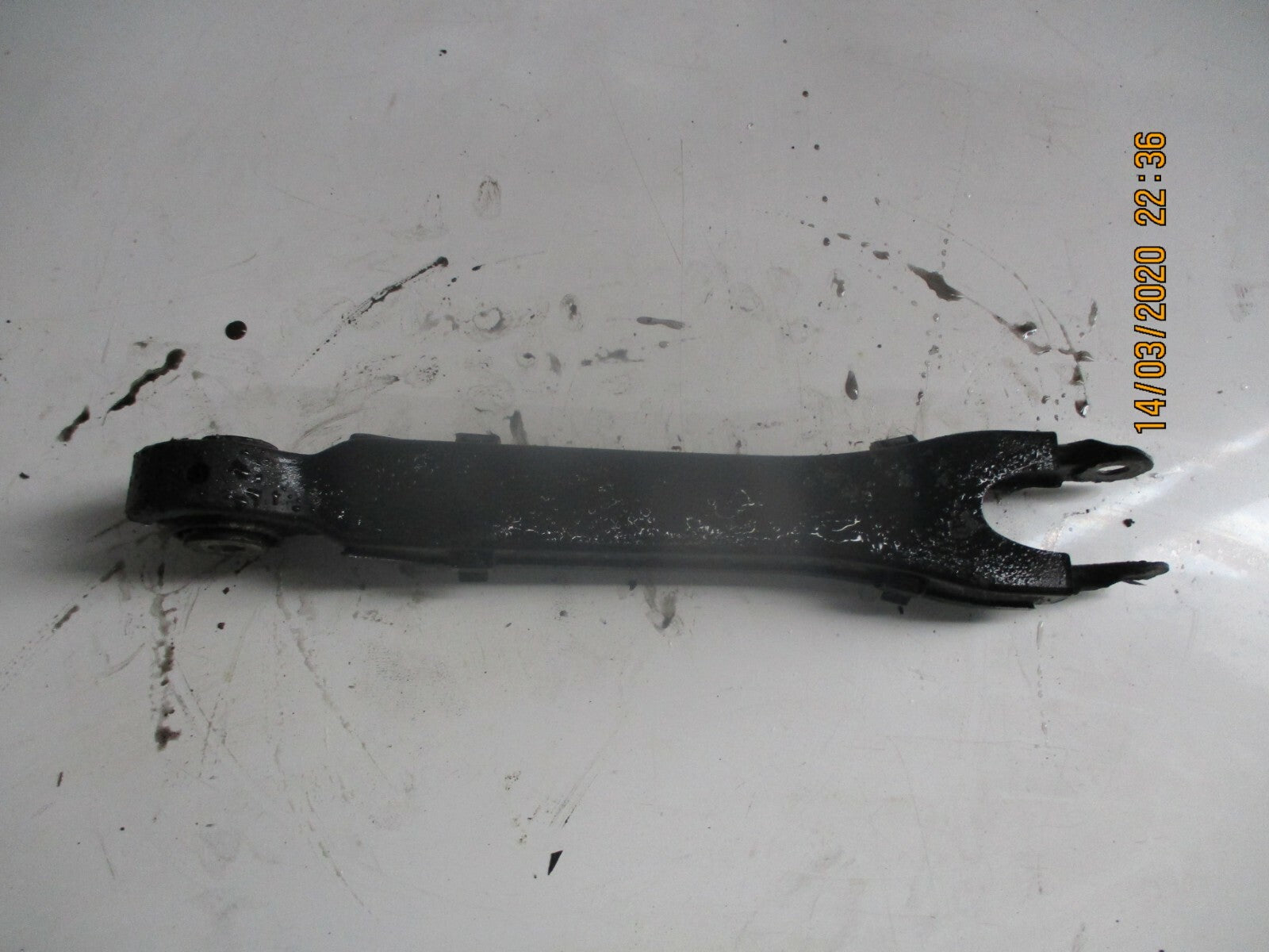 MERCEDES C CLASS W204 2012 C220 OSR DRIVER SIDE REAR WISHBONE ARM