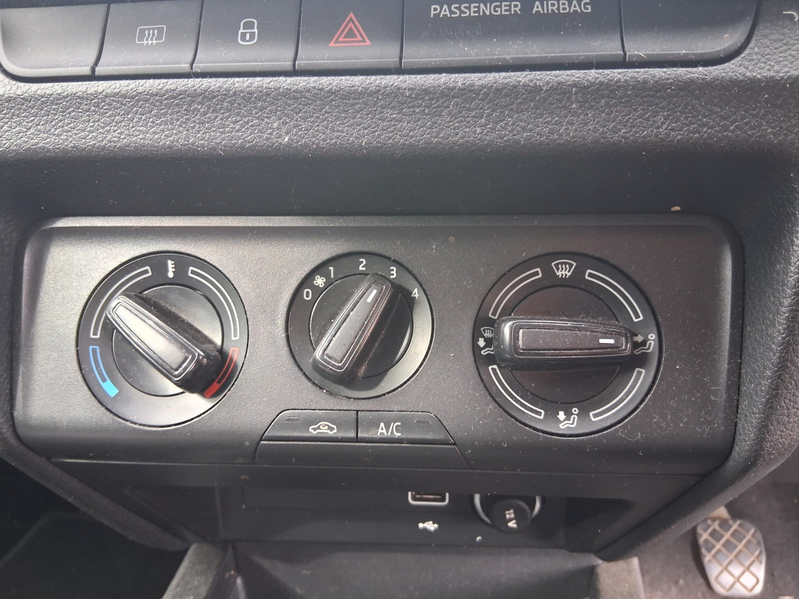 2020 SKODA FABIA MK3 NJ HATCHBACK AC HEATER CLIMATE CONTROL SWITCH PANEL