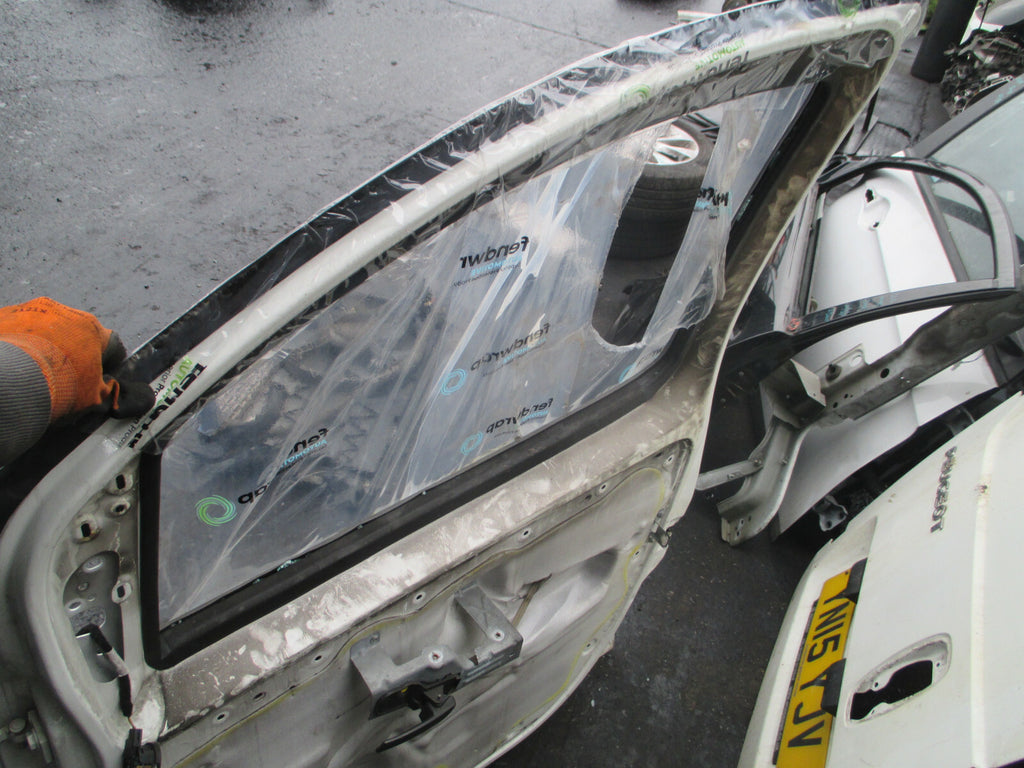 2015 PEUGEOT BIPPER OSF DRIVER SIDE FRONT DOOR BARE WHITE