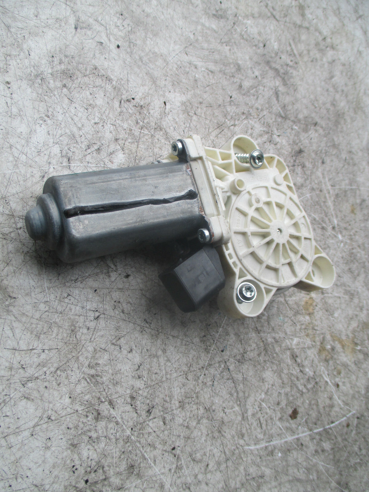 MERCEDES CLC CLASS W203 2010 3 DOOR NS PASSENGER SIDE WINDOW MOTOR A2118201842