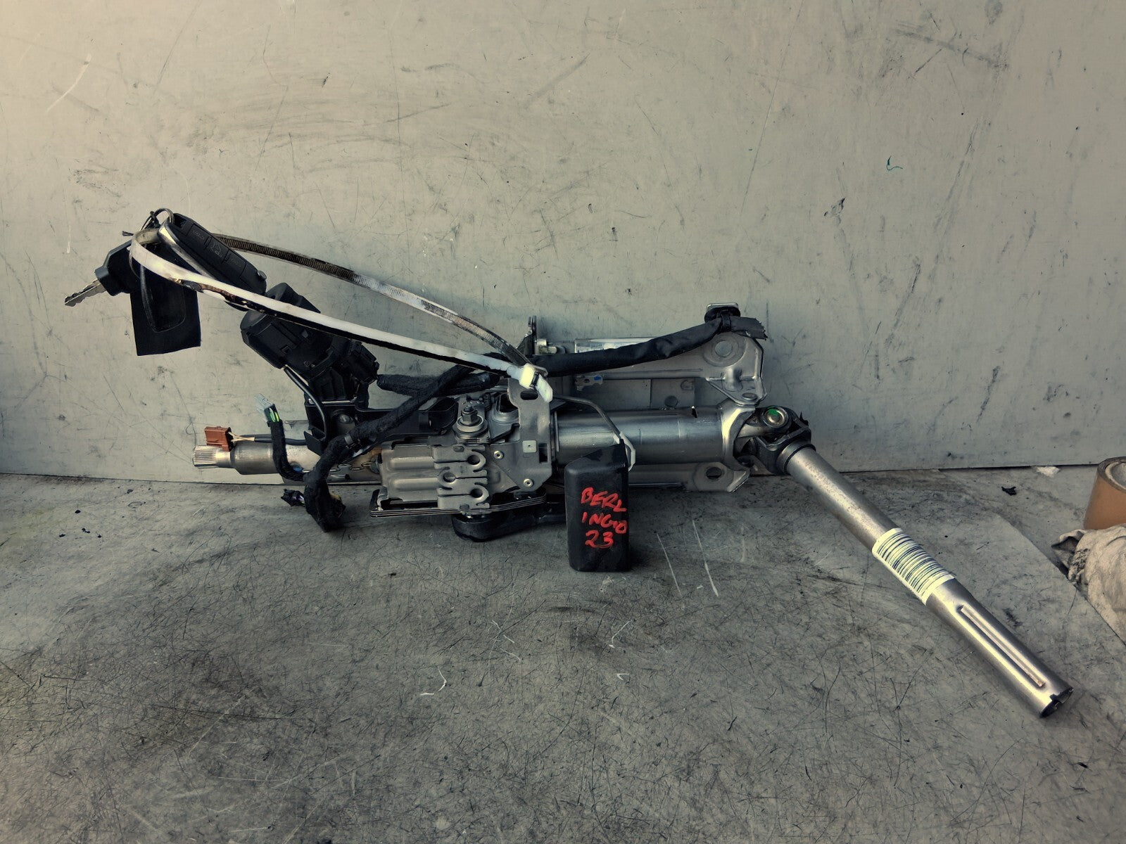 2023 CITROEN BERLINGO MK3 STEERING COLUMN IGNITION BARREL WITH KEY 9820460577