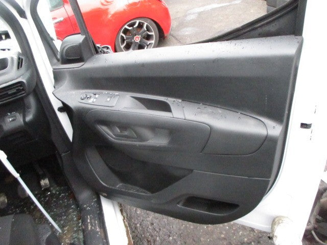 2023 CITROEN BERLINGO MK3 OSF DRIVERS FRONT RIGHT DOOR CARD