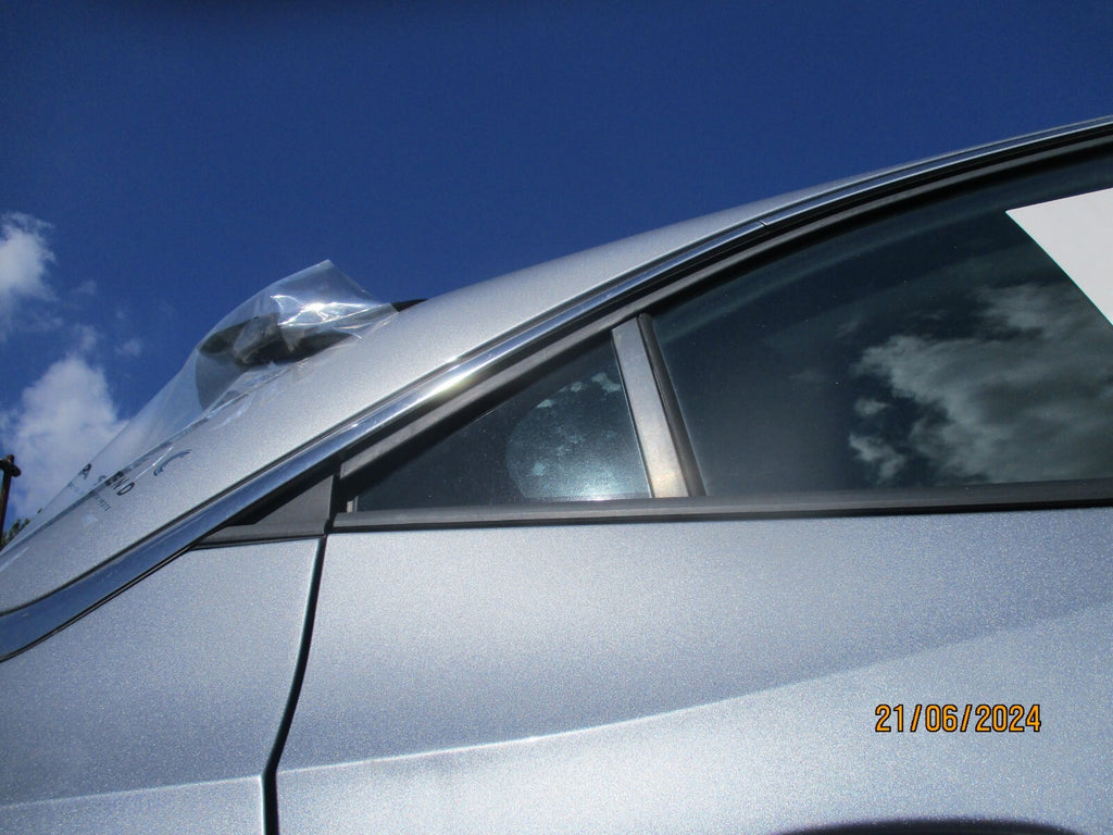 VAUXHALL MOKKA B MK2 2022 OSR DRIVER SIDE REAR QUARTER WINDOW GLASS