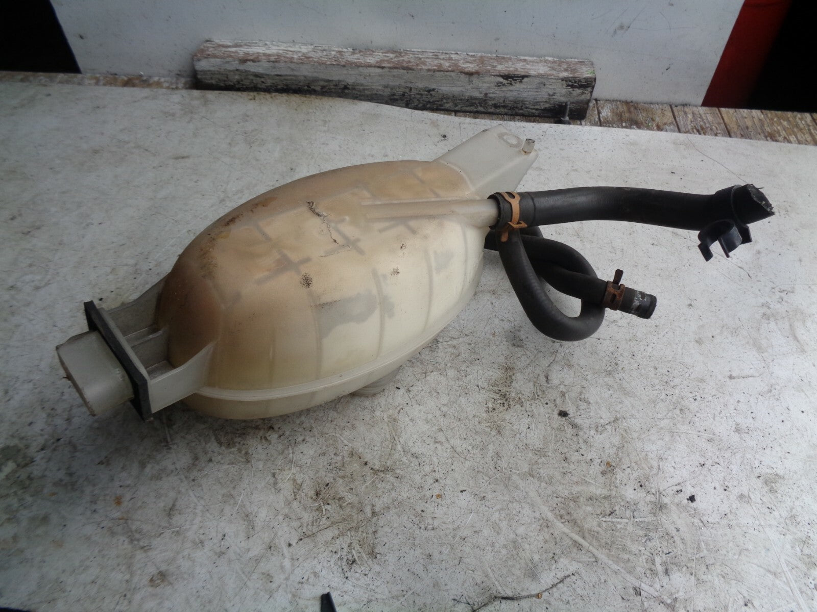 VAUXHALL VIVARO TRAFFIC COOLANT EXPANSION BOTTLE TANK 7700312900