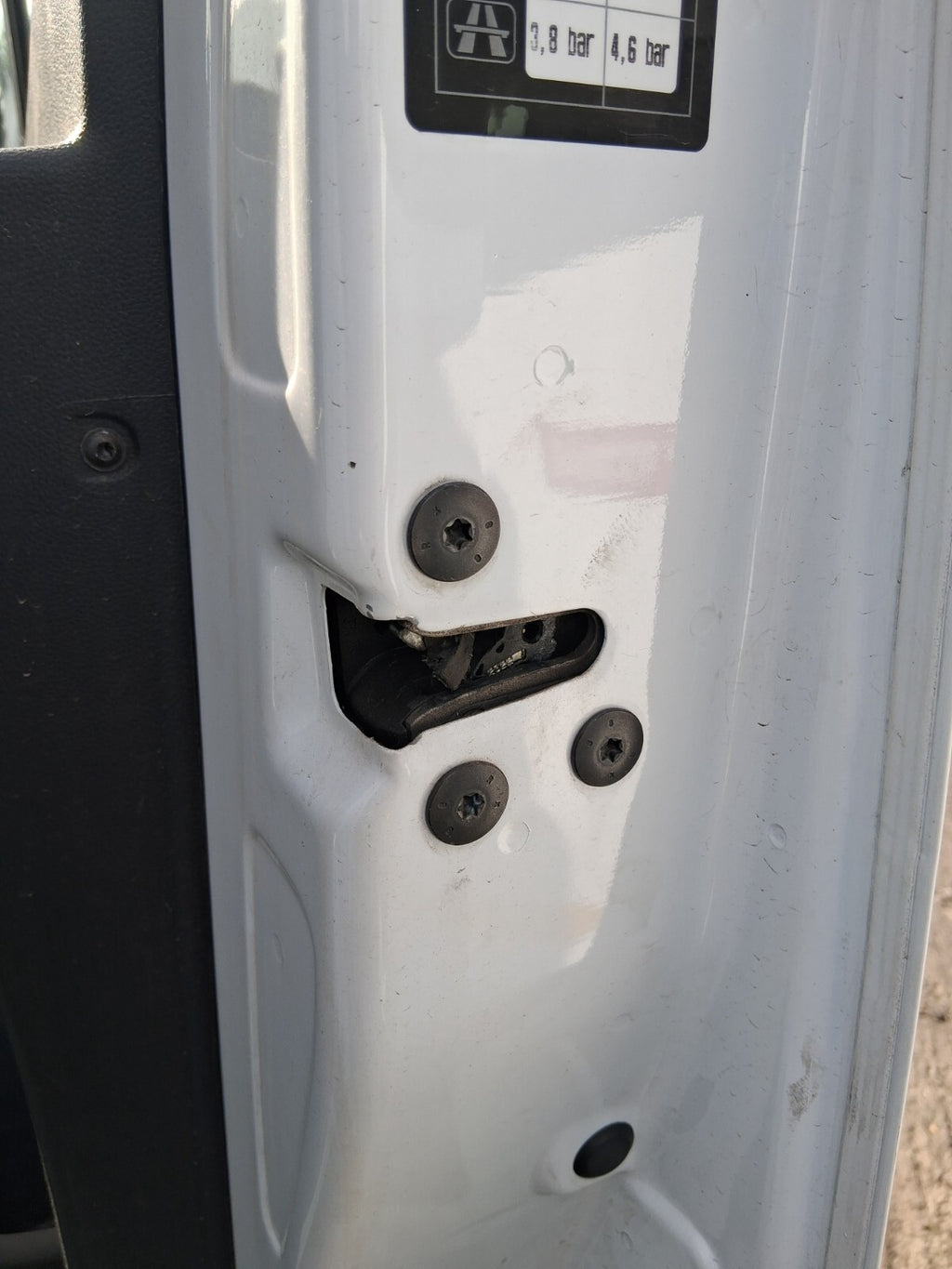 2023 RENAULT MASTER MK3 OSF DRIVER SIDE FRONT DOOR LOCK MECHANISM