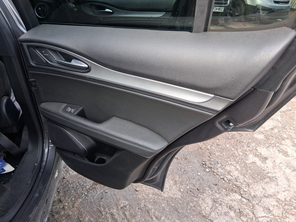 2022 ALFA ROMEO STELVIO 949 4Q OSR DRIVER SIDE REAR RIGHT DOOR CARD PANEL