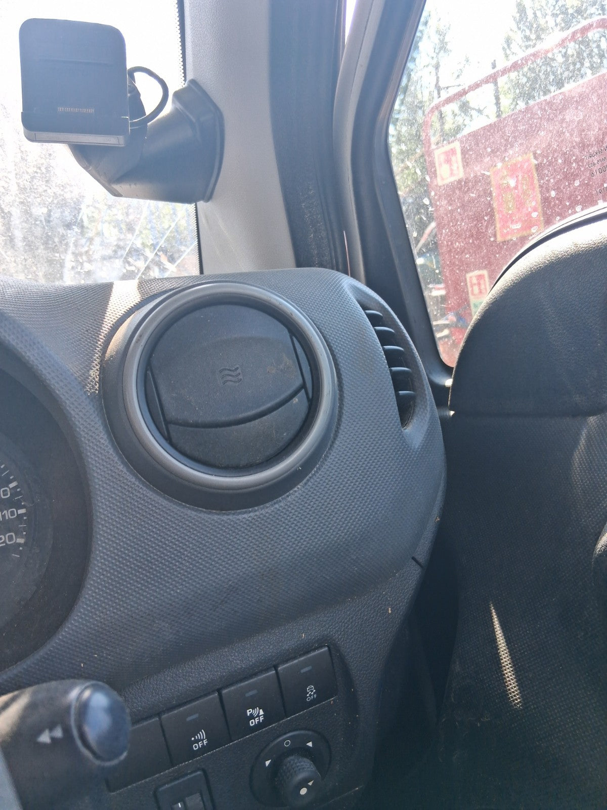 2015 PEUGEOT PARTNER MK2 OS DRIVER SIDE DASHBOARD AIR VENT