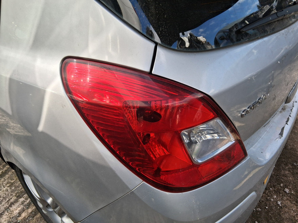 2009 VAUXHALL CORSA D NSR PASSENGER SIDE REAR LEFT TAIL LIGHT