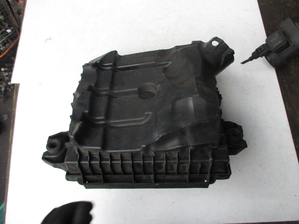 VAUXHALL VIVARO TRAFIC PRIMASTAR AIRBOX AIR FILTER BOX HOUSING 8200467321B