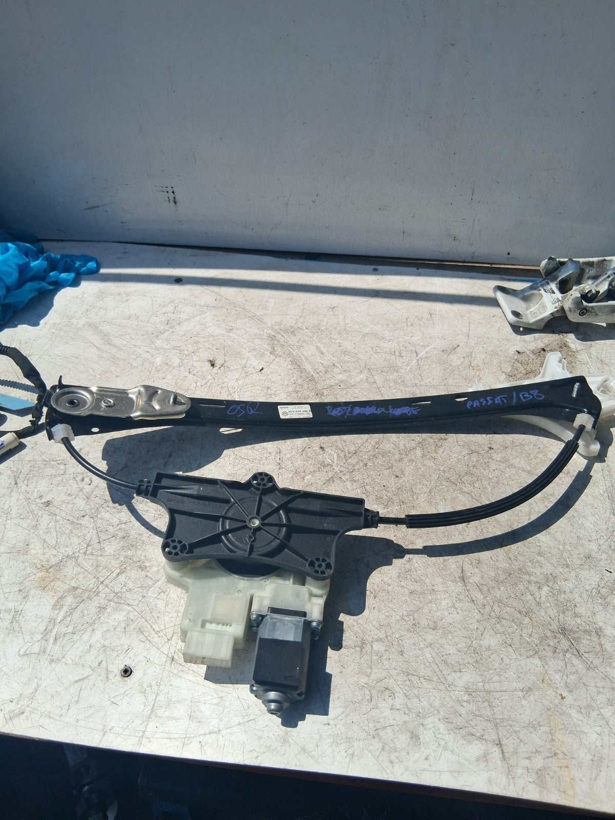 2017 VOLKSWAGEN PASSAT B8 OSR DRIVER SIDE REAR WINDOW MOTOR REGULATOR 3G5839462B