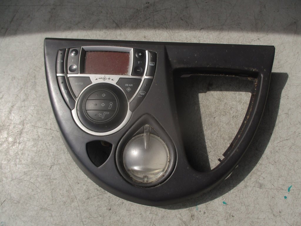 2007 CITROEN C8 MK1 HEATER CONTROL SWITCH PANEL WITH SURROUND TRIM 14009187YR