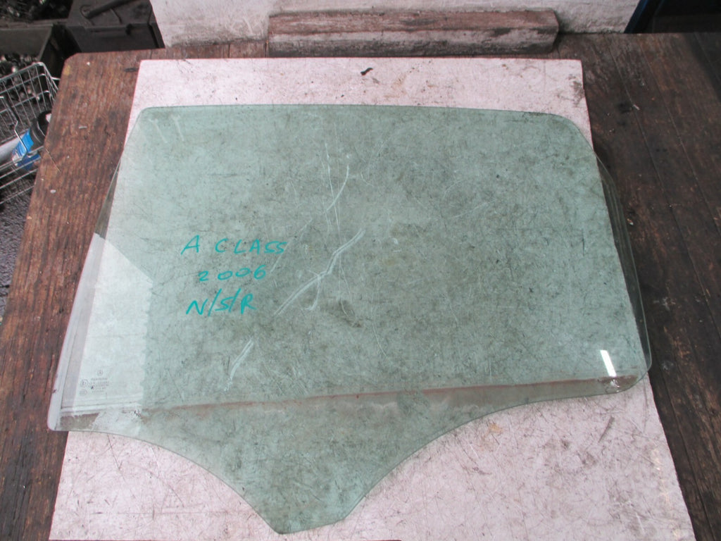 MERCEDES-BENZ A-CLASS 2006 W169 NSR REAR PASSENGER SIDE WINDOW GLASS E143R001583