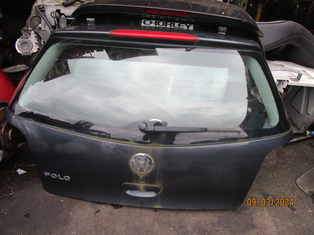 VW VOLKSWAGEN POLO MK4 2007 3 DOOR REAR COMPLETE TAILGATE BOOTLID GREY