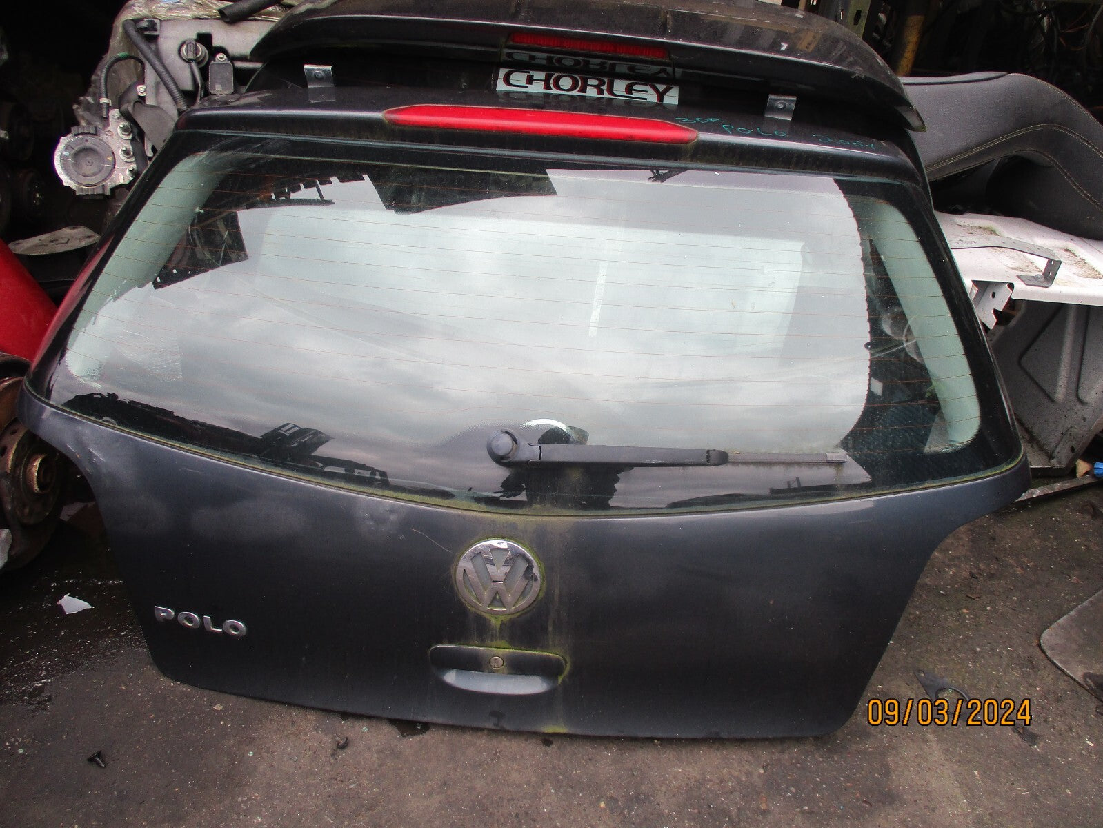 VW VOLKSWAGEN POLO MK4 2007 3 DOOR REAR COMPLETE TAILGATE BOOTLID GREY