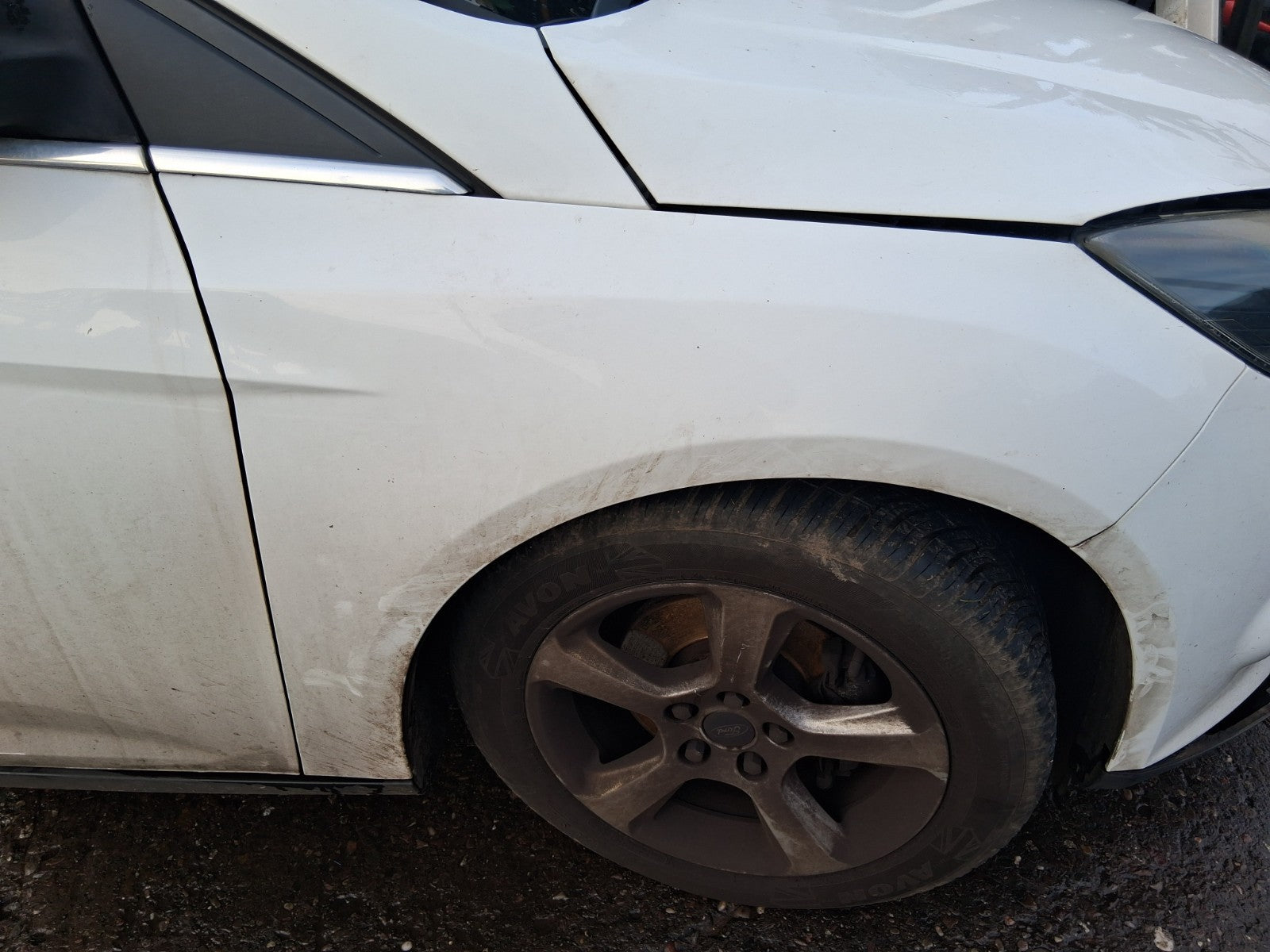 2013 FORD FOCUS MK3 HATCHBACK OSF DRIVER SIDE FRONT RIGHT WING PANEL WHITE Z2