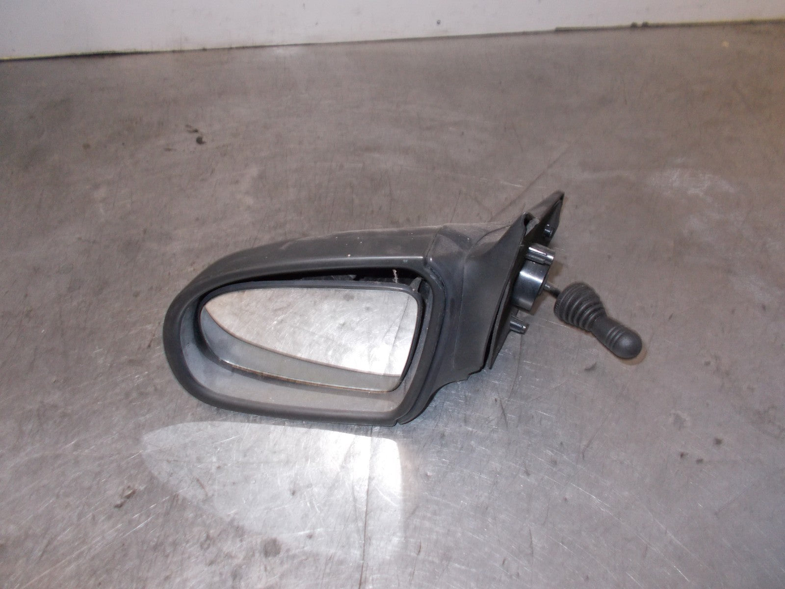 VAUXHALL CORSA B NS PASSENGER SIDE MANUAL DOOR WING MIRROR BLACK