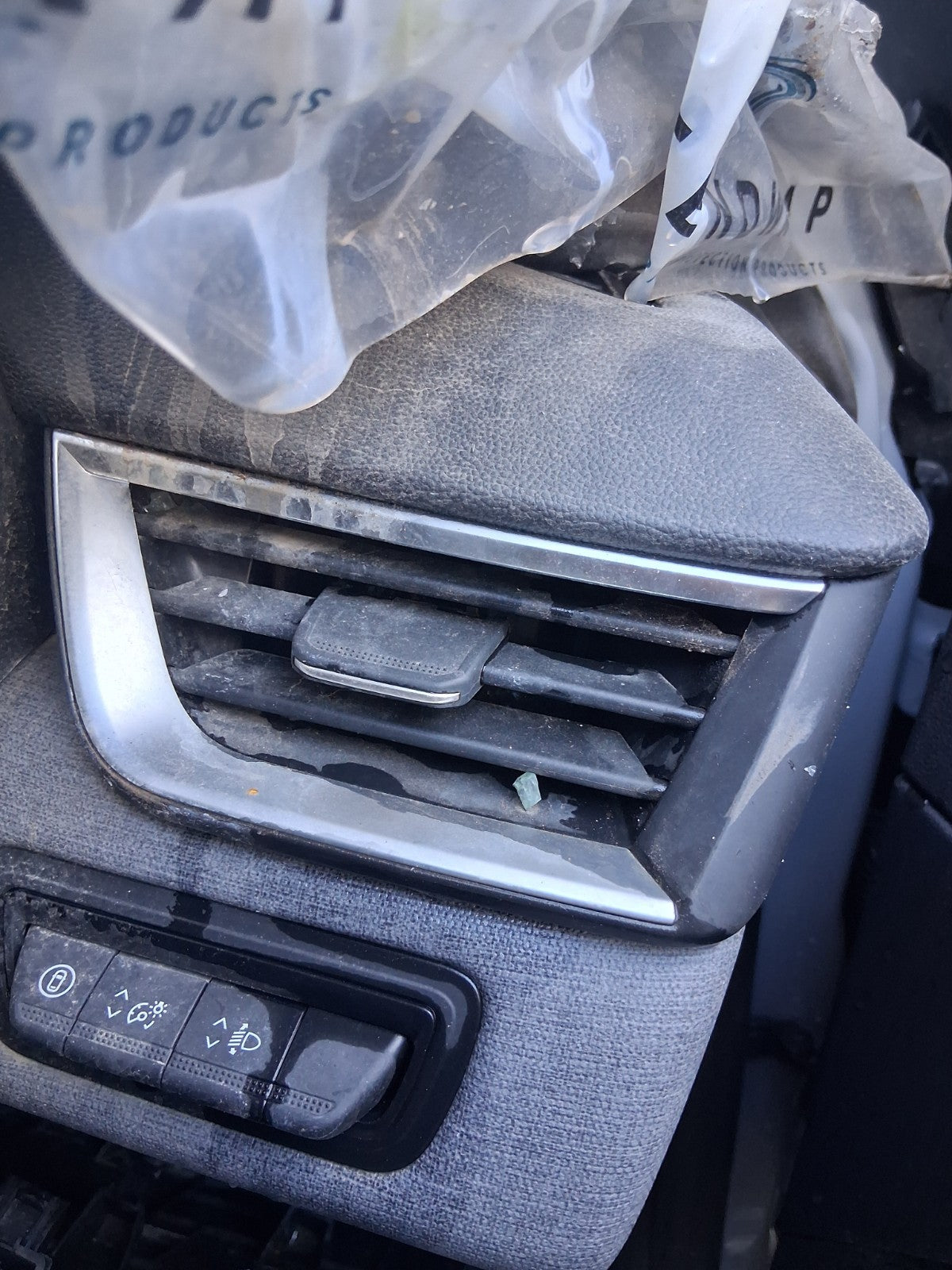 2024 RENAULT CLIO FACELIFT MK5 OSF DRIVER SIDE FRONT RIGHT AIRVENT