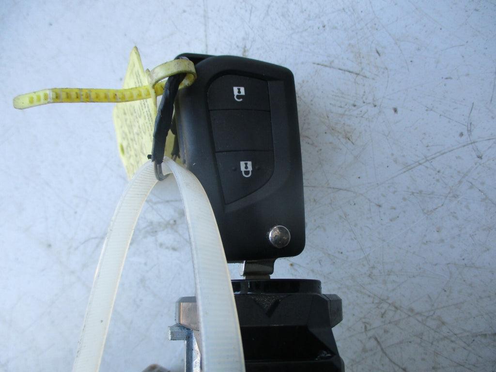 TOYOTA AYGO 2019 POWER STEERING COLUMN IGNITION BARREL KEY FOB JJ301-001561