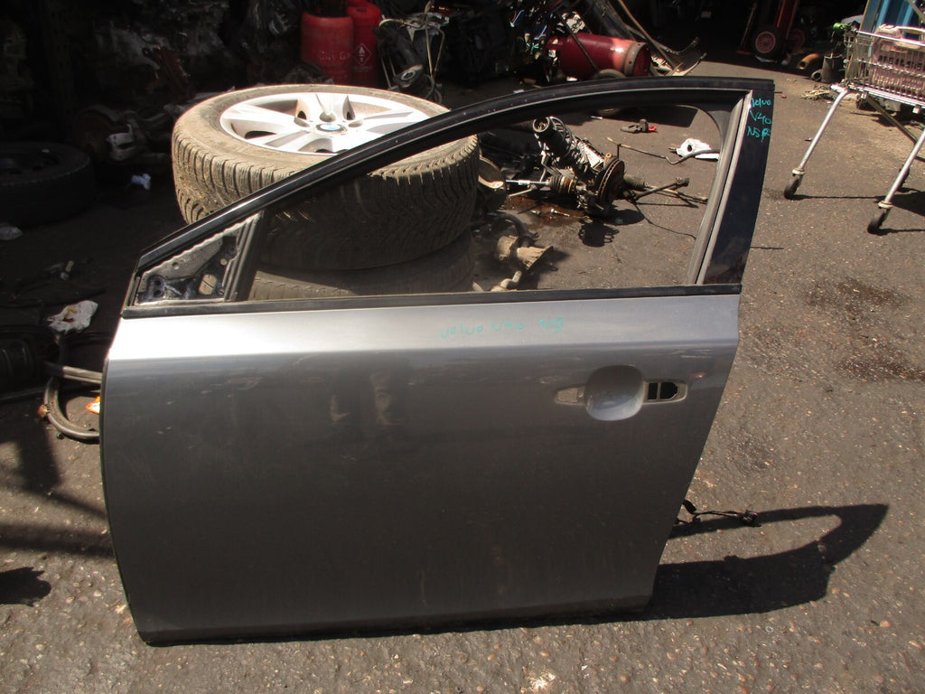 2015 VOLVO V40 D2 NSF PASSENGER SIDE FRONT LEFT BARE DOOR OSMIUM GREY