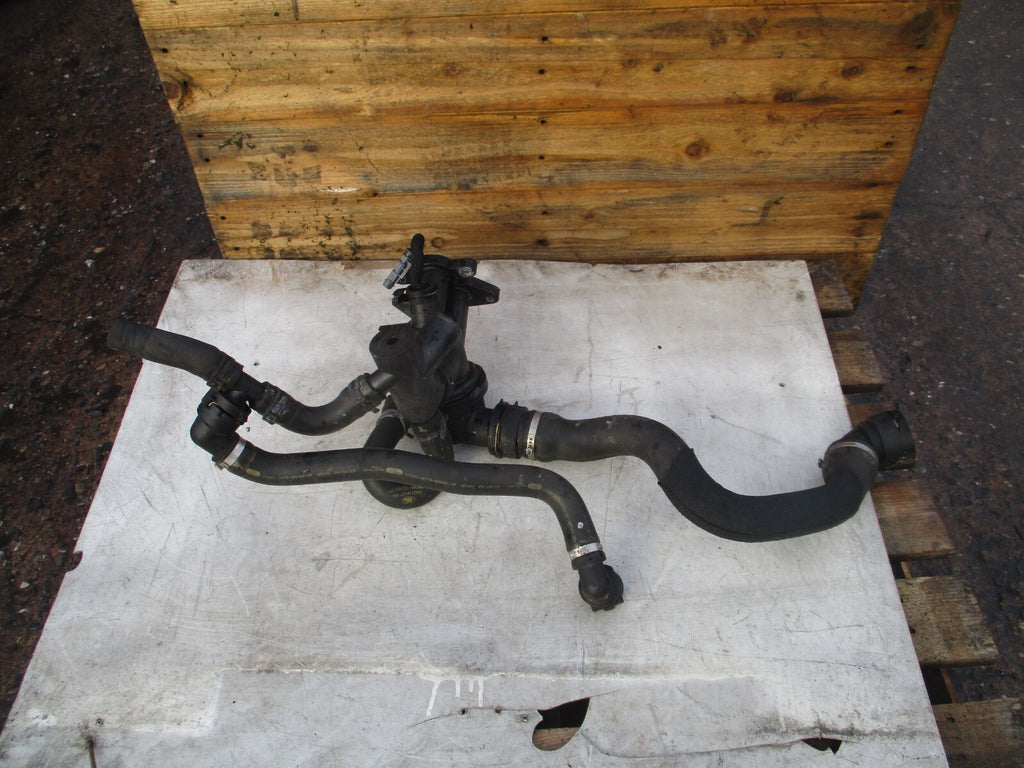 2017 JAGUAR XE X760 2.0 DIESEL THERMOSTAT HOUSING WITH PIPE