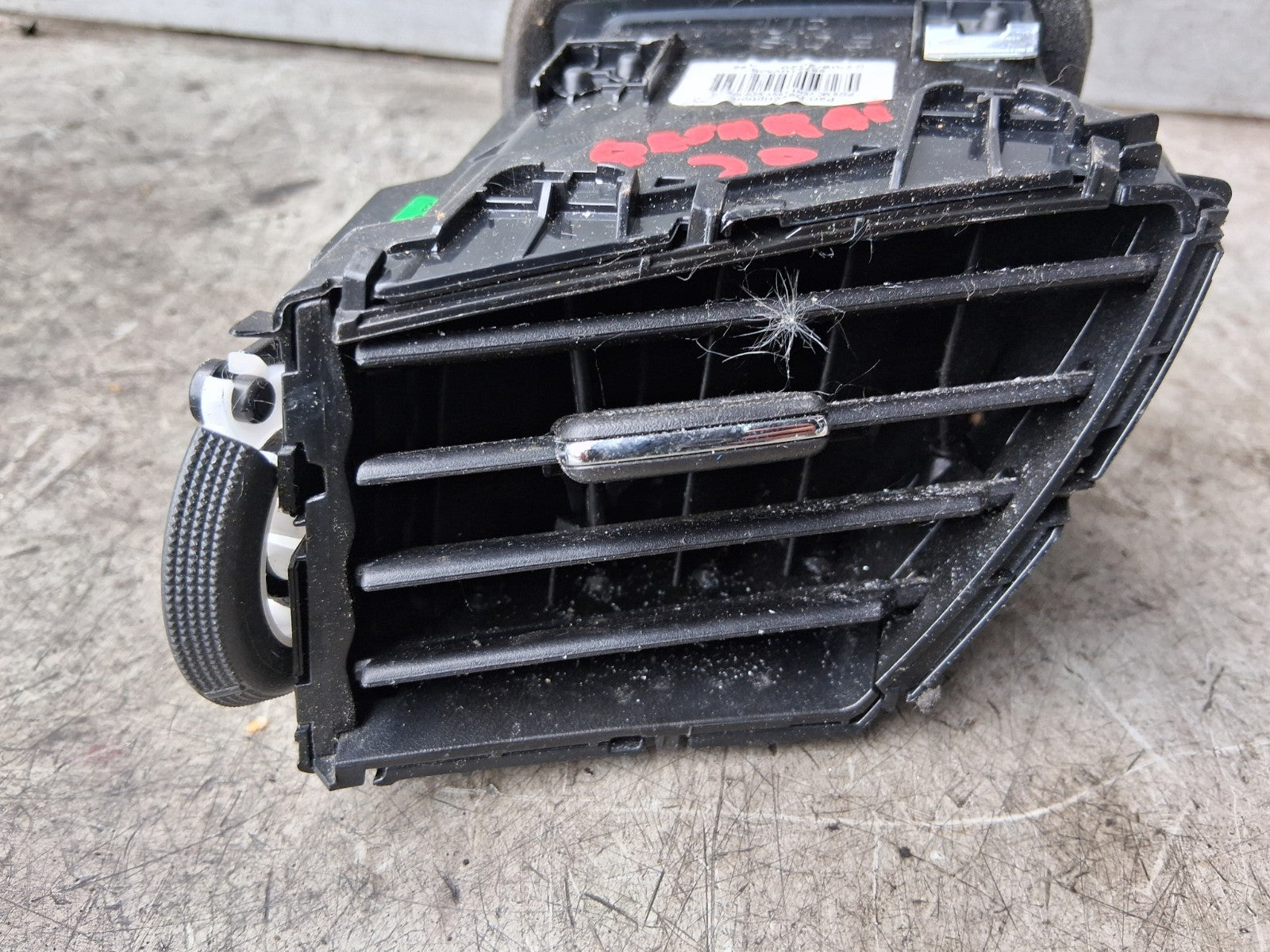 2020 NISSAN QASHQAI J11 MK2 NSF PASSENGER SIDE FRONT LEFT AIR VENT 68761HV50B