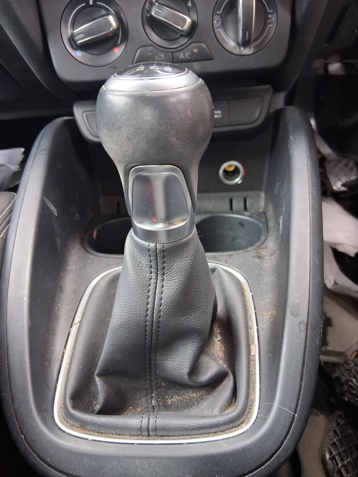 2018 AUDI A1 8X HATCHBACK MANUAL GEAR STICK GEAR SHIFTER GEAR LEVER