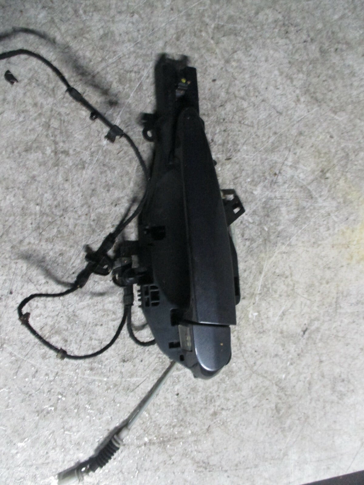 BMW 3 SERIES 2010 E90 NSR REAR PASSENGER SIDE EXTERIOR DOOR HANDLE 14010710