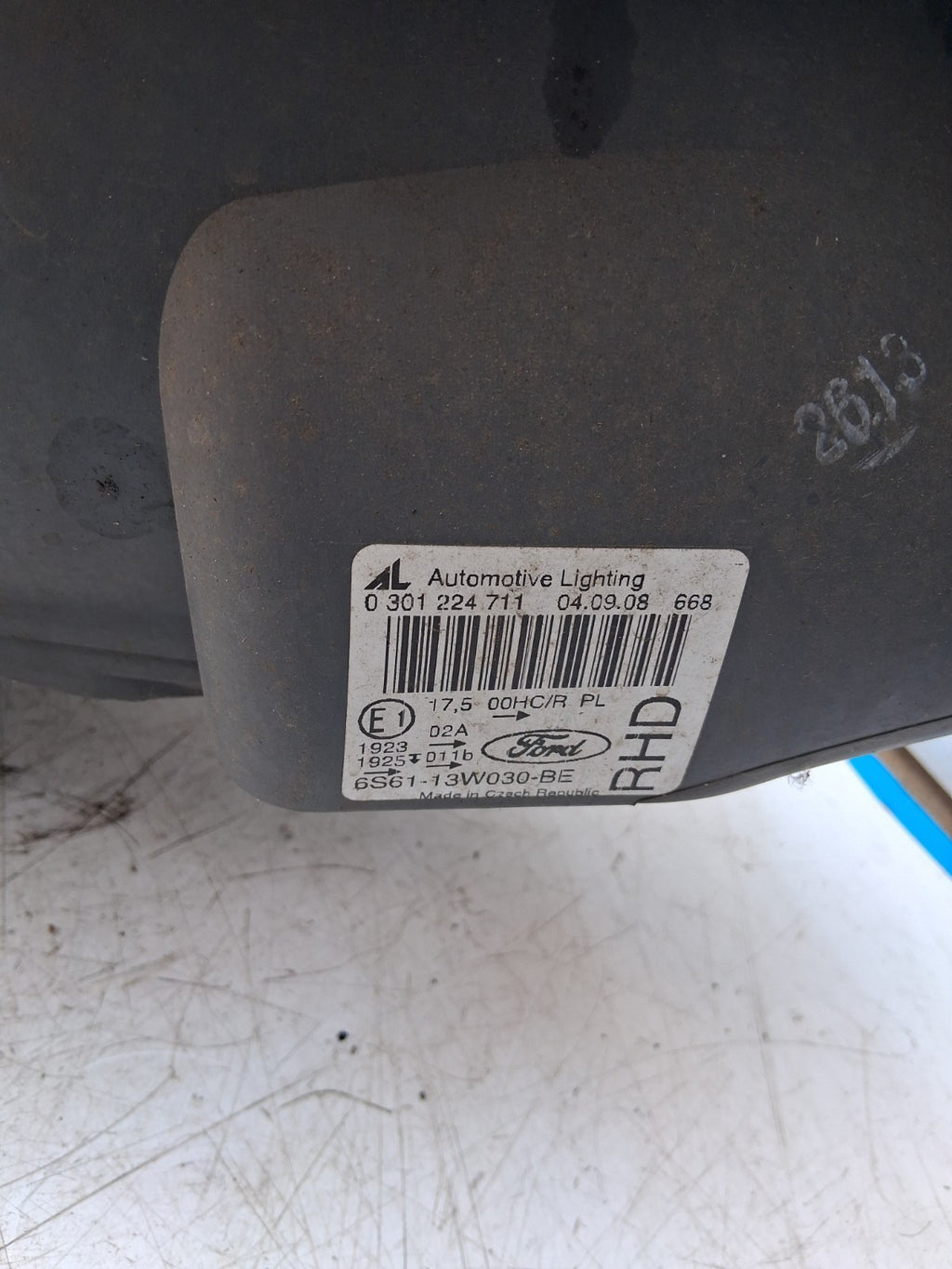 2006 FORD FIESTA MK6 OSF DRIVER SIDE FRONT RIGHT HEADLIGHT 0301224711