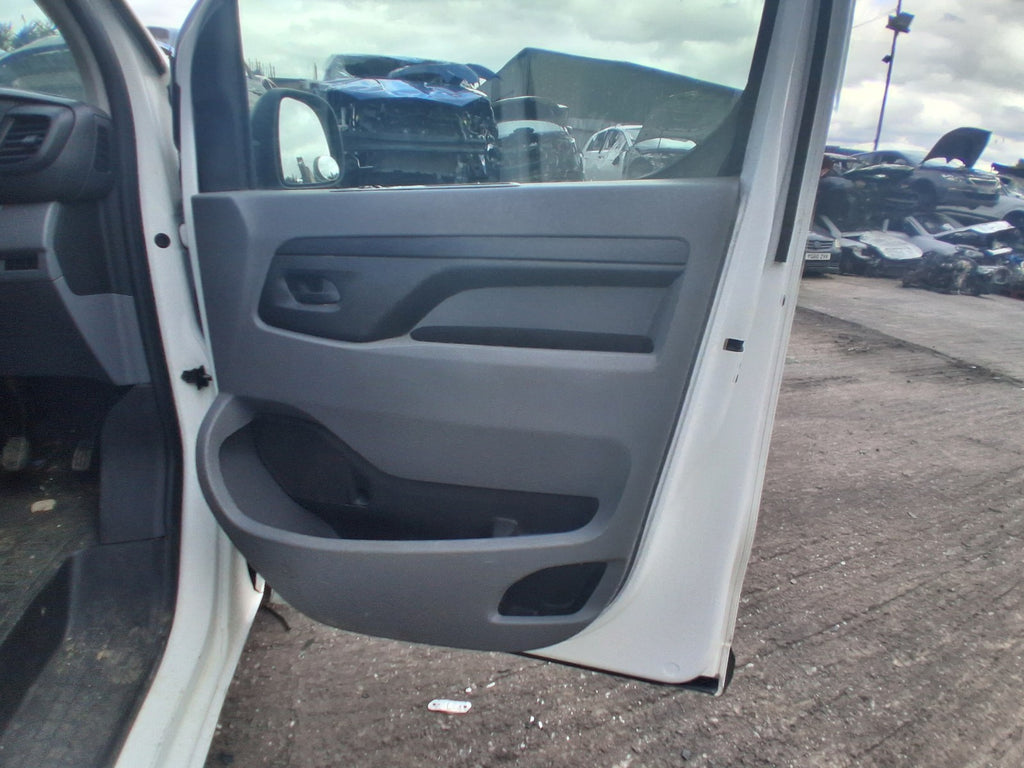 2019 CITROEN DISPATCH VIVARO MK3 OSF DRIVER SIDE FRONT DOOR CARD PANEL