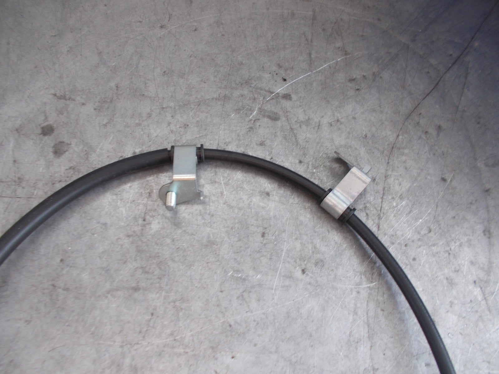 MAZDA DRIVER SIDE REAR OFF SIDE REAR BRAKE CABLE