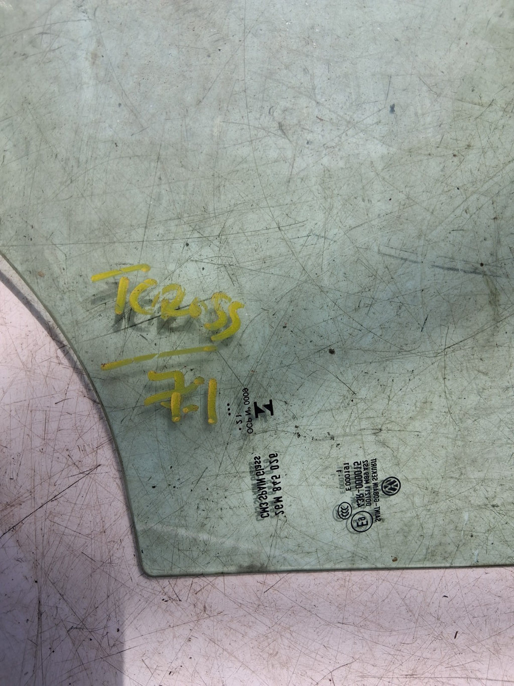 2021 VW VOLKSWAGEN T CROSS OSR DRIVER SIDE REAR RIGHT WINDOW GLASS 2GM845026