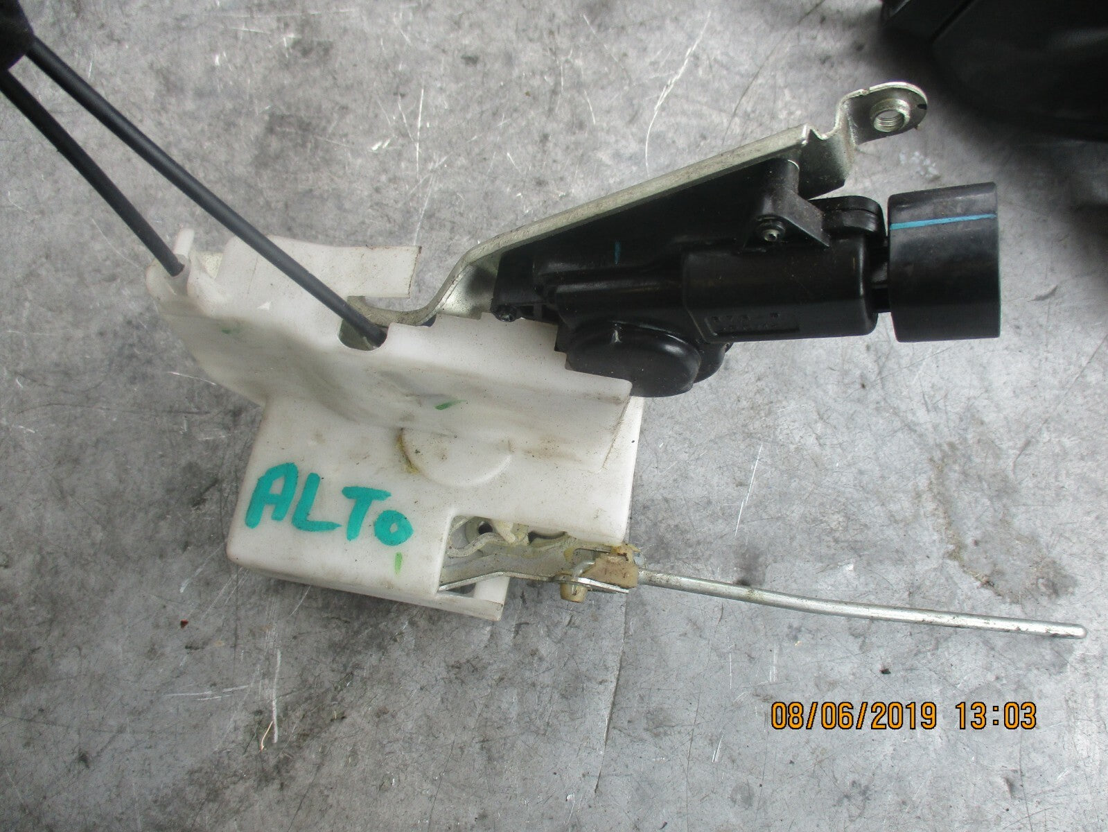SUZUKI ALTO HA25 (MK7) NSR PASSENGER SIDE REAR INTERIOR DOOR HANDLE LOCK MECH