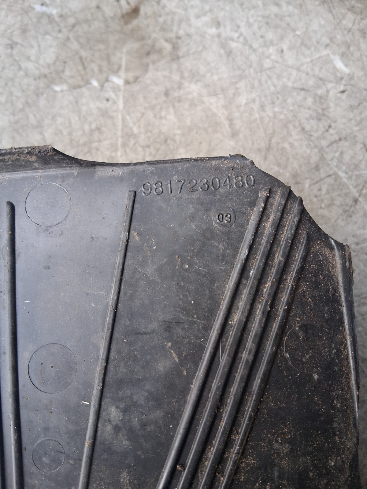 2021 VAUXHALL VIVARO BATTERY TRAY P1007615
