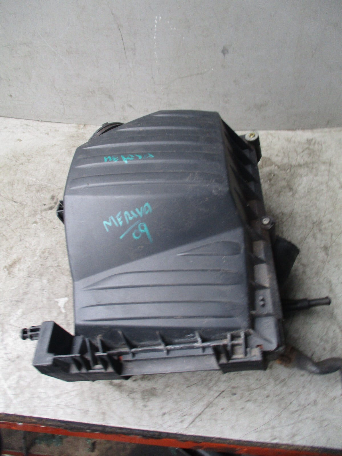 VAUXHALL MERIVA A MK1 2009 AIR FILTER BOX ASSEMBLY 460023377
