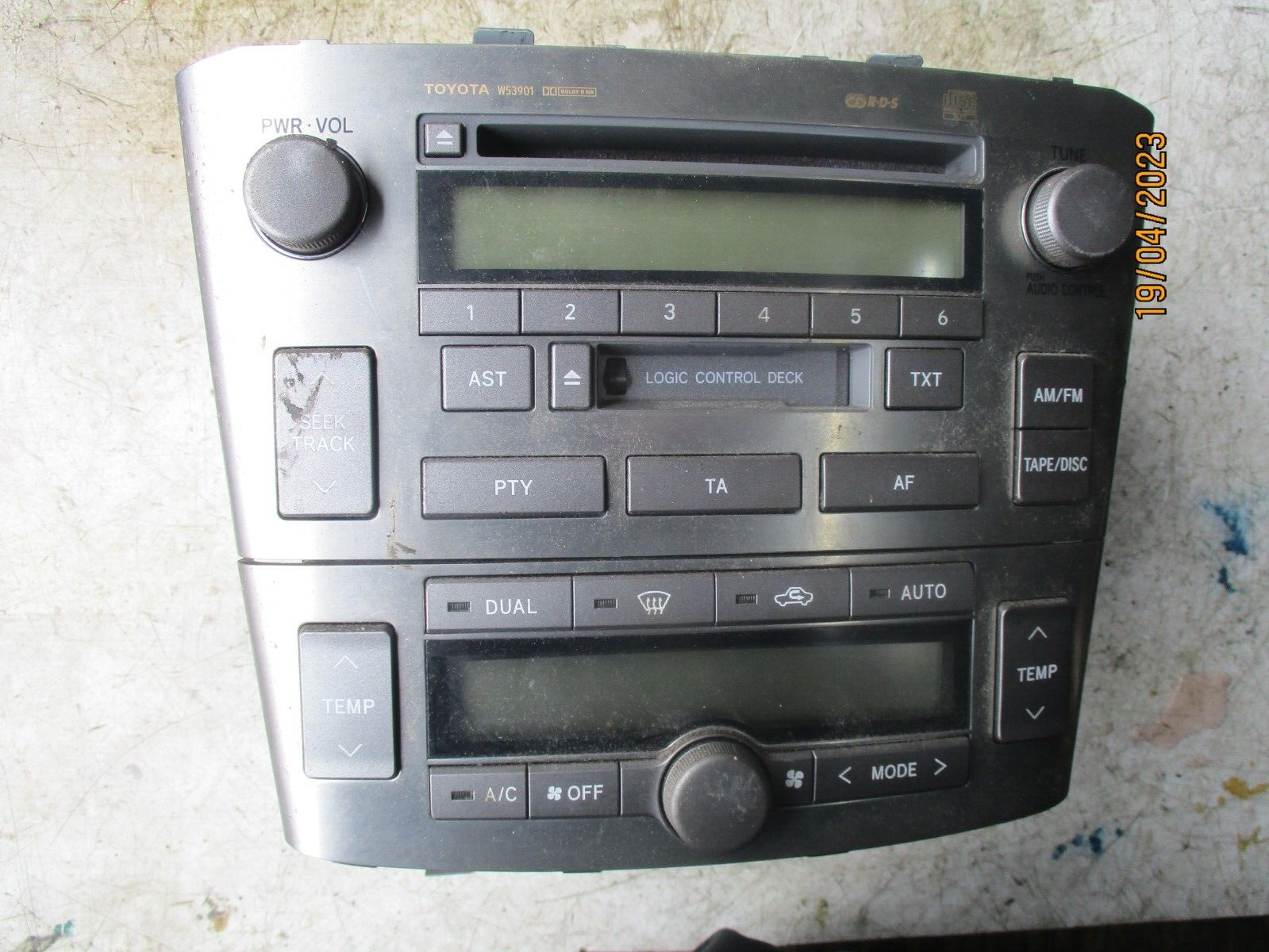 TOYOTA AVENSIS MK2 2004 HEATER CONTROL PANEL UNIT & AUDIO CONTROL 5590205060G