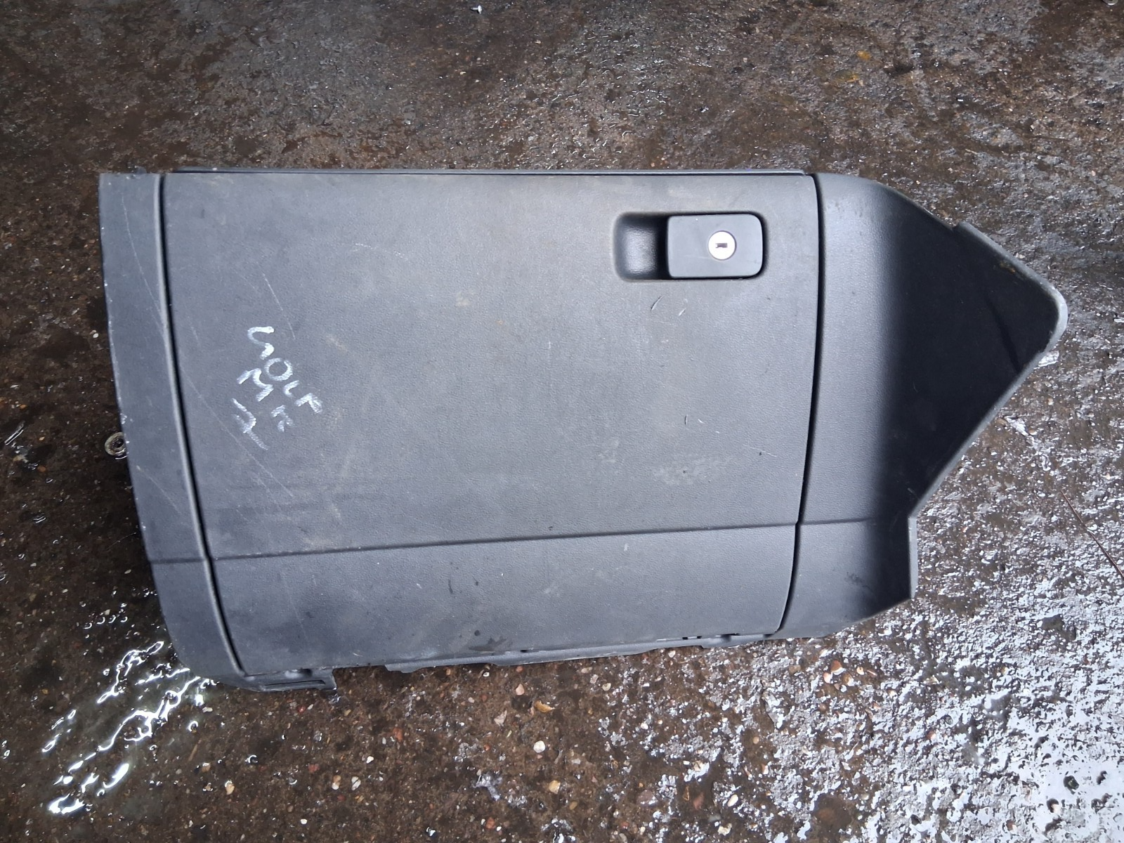 2013 VW GOLF MK7 DASHBOARD GLOVE BOX STORAGE COMPARTMENT 5G2857097