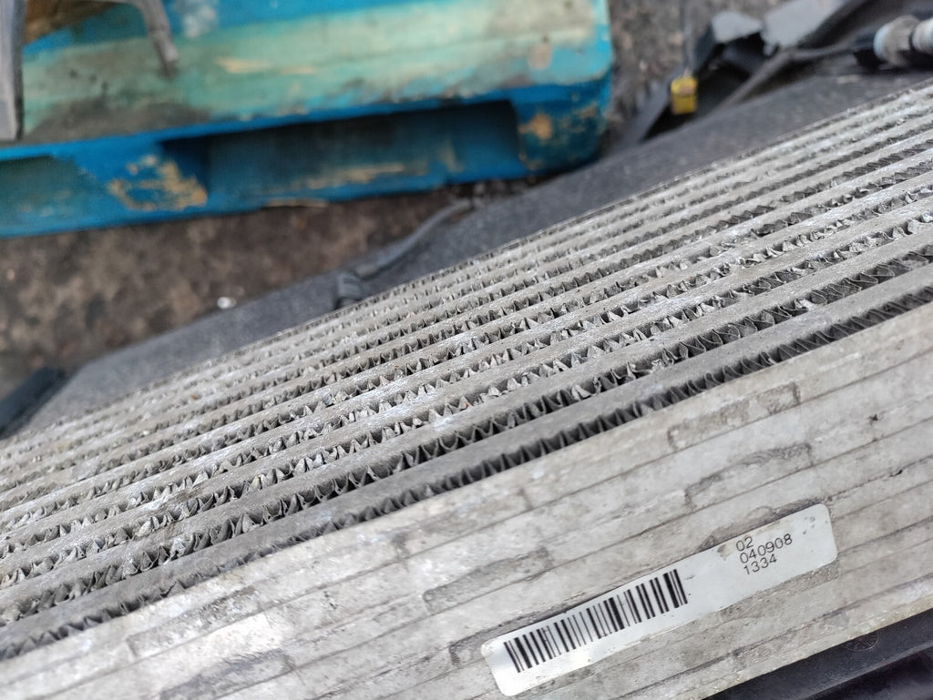 2008 AUDI A4 B8 2.0 DIESEL COMPLETE RADIATOR RAD PACK 8K0260401H