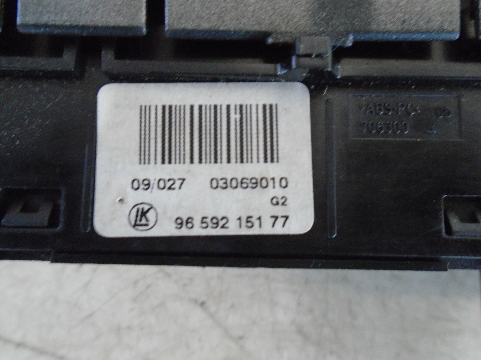 HYUNDAI i40 2012 FUEL TANK CAP DIESEL 815963Z000