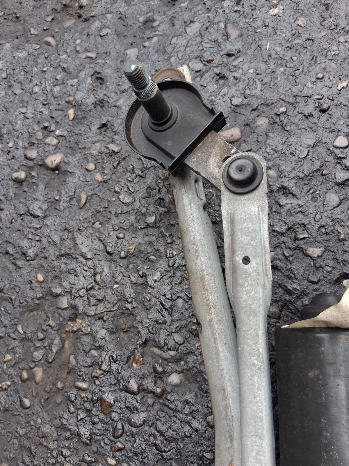 KIA SPORTAGE MK3 2012 FRONT WINDSCREEN WIPER MOTOR & LINKAGES