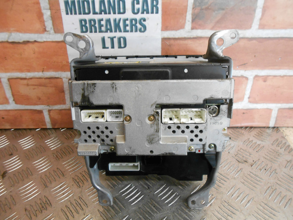 TOYOTA AVENSIS T25 2003 CD TAPE PLAYER STEREO HEAD UNIT & HEATER CONTROL PANEL