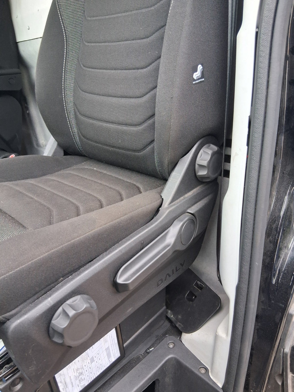 2023 IVECO DAILY MK6 70C21b NSF PASSENGER SIDE FRONT SEAT
