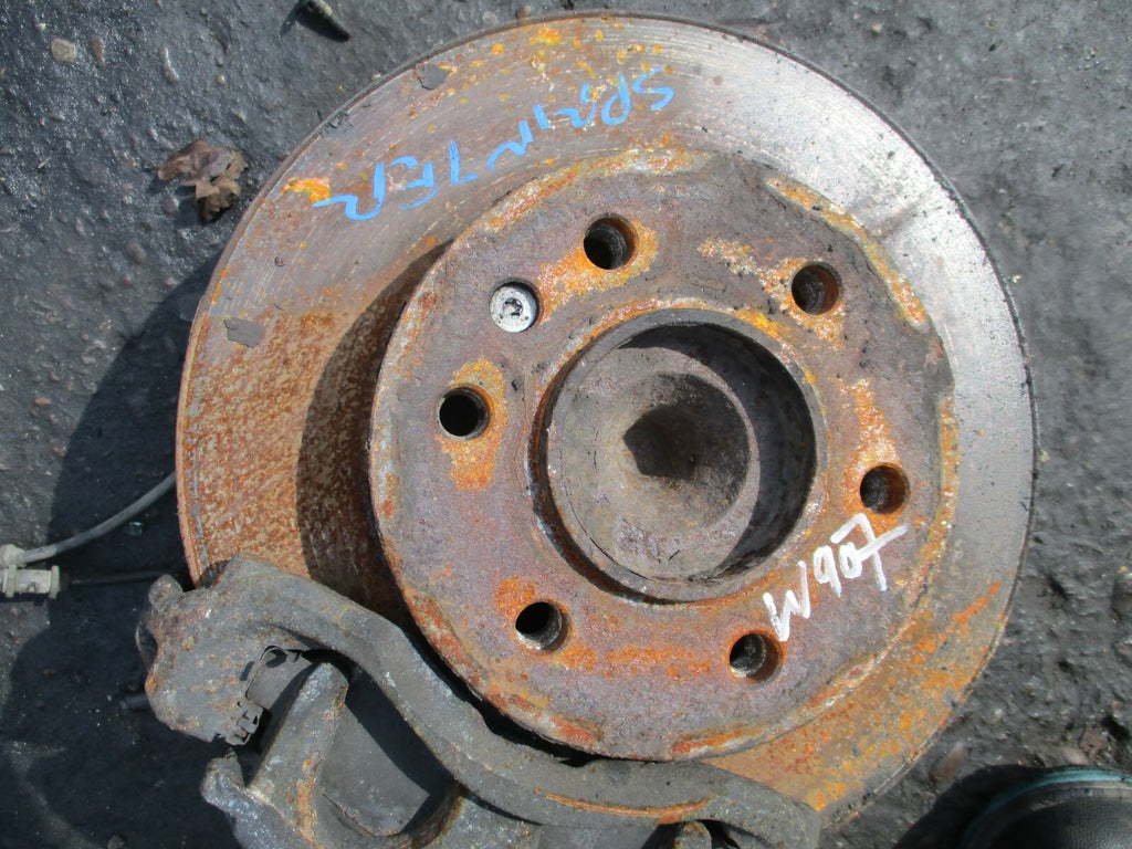 MERCEDES BENZ SPRINTER W907 2019 2.1 DIESEL OS DRIVER SIDE WHEEL BEARING HUB
