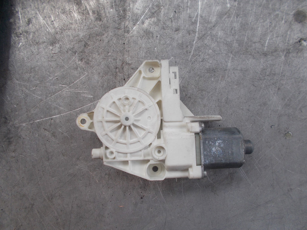 PEUGEOT 407 SW NS/ PASSENGER REAR SIDE WINDOW MOTOR 994651102