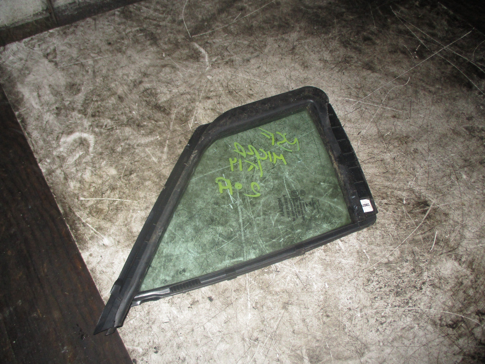 NISSAN MICRA 2019 NSF PASSENGER SIDE FONT QUARTER GLASS