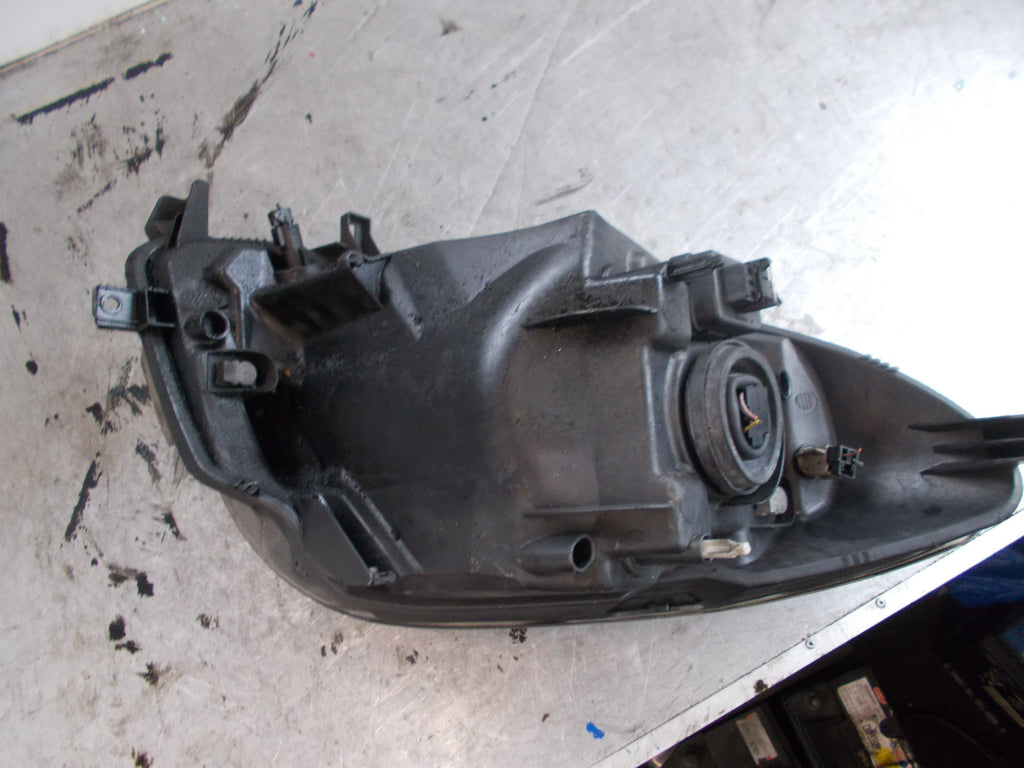 NISSAN NOTE E11 (MK1) 2007 DRIVER OFF SIDE HEADLIGHT 260109U000 HEAD LIGHT