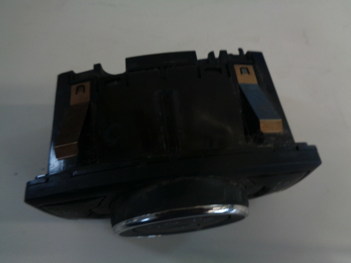 FORD ECOSPORT 2019 5DOOR HATCHBACK 5 DOOR HEADLIGHT SWITCH AV1T3D061AD